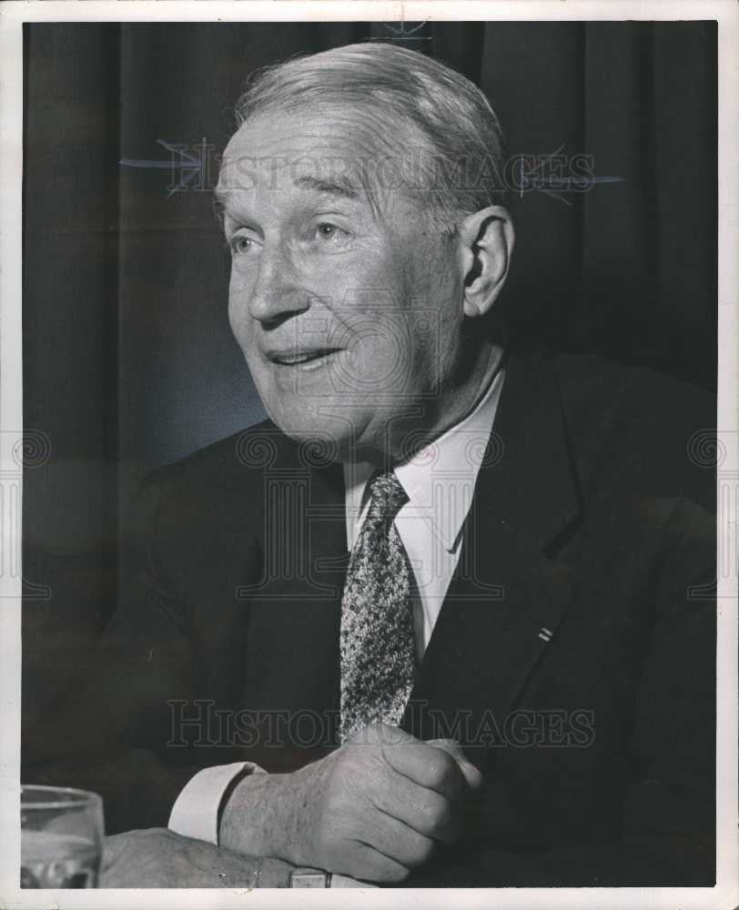 1963 Press Photo Maurice Chevalier hospitalized. - Historic Images