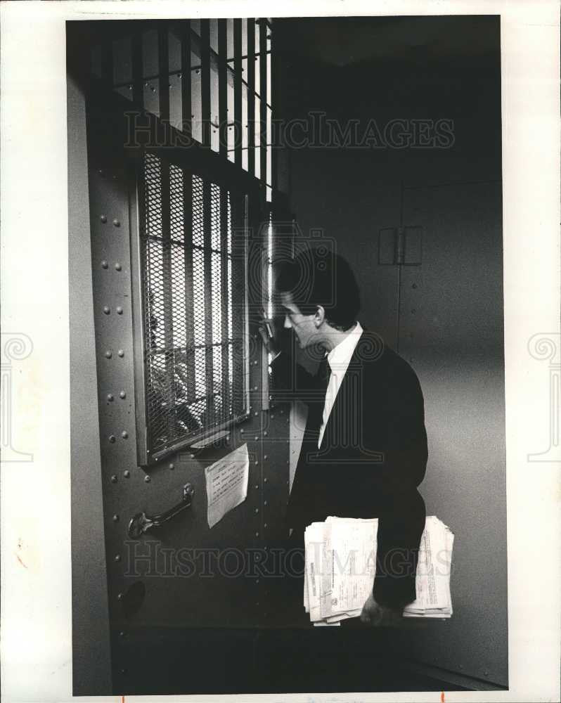 1983 Press Photo lawyer Sam Churikan Wayne County - Historic Images