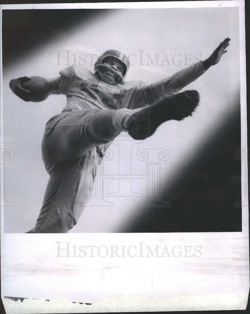 1955 Press Photo Nate Clark, football player - Historic Images