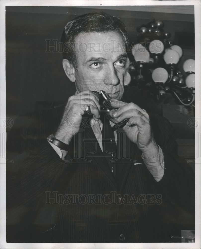 1963 Press Photo actor Dane Clark - Historic Images