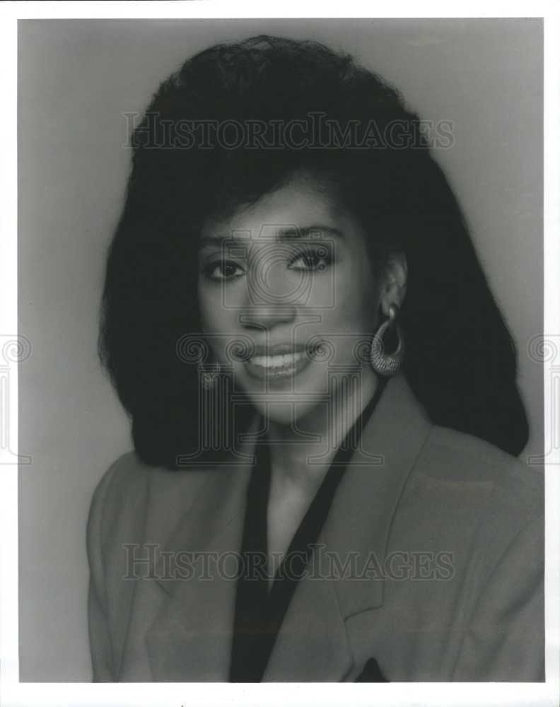 1995 Press Photo Val Clark Detroit WXYZ TV 7 Reporter - Historic Images