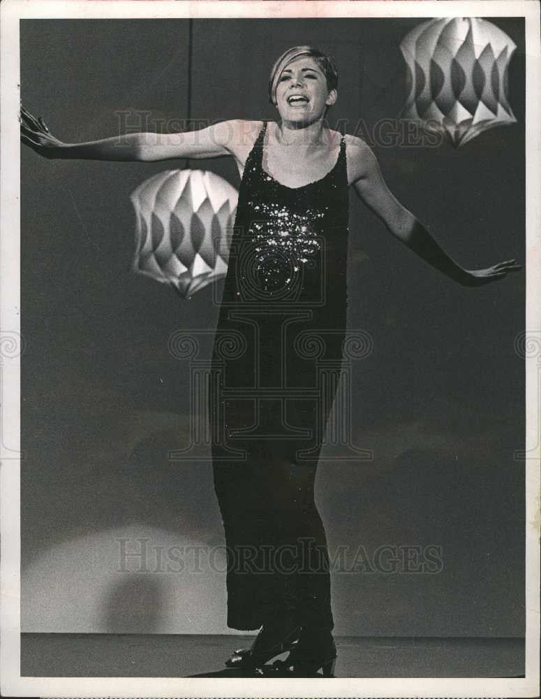 1972 Press Photo Lana Cantrell Singer - Historic Images