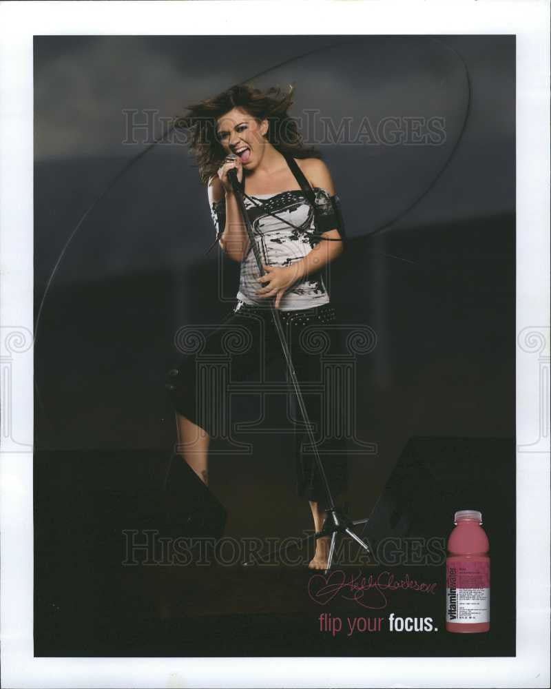 Press Photo Kelly Clarkson - Historic Images