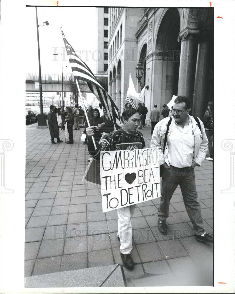 1993 Press Photo General Motors protest - Historic Images