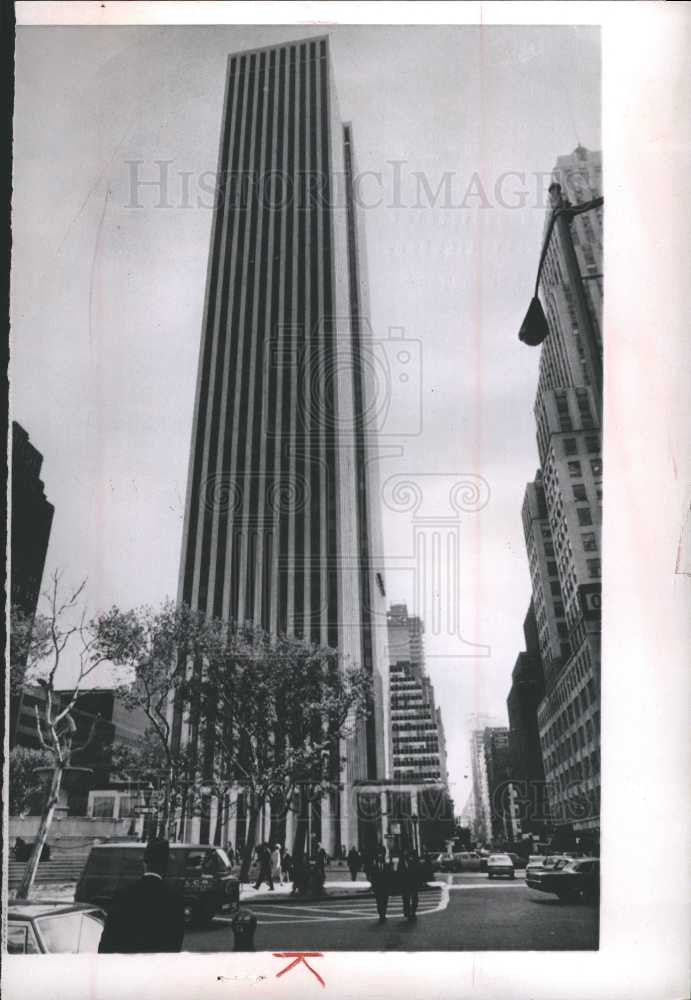 1968 Press Photo General Motor  Building  NY - Historic Images