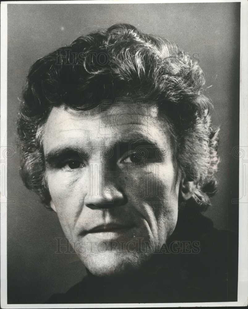 1982 Press Photo Frame Canary Another World - Historic Images
