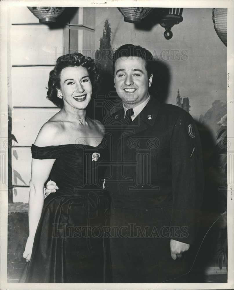 1954 Press Photo Army PFC Ronnie Gaylord Arlene Frencis - Historic Images