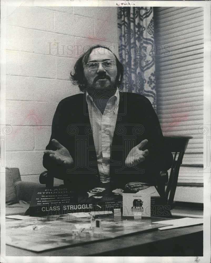 1978 Press Photo Game playing tool - Historic Images