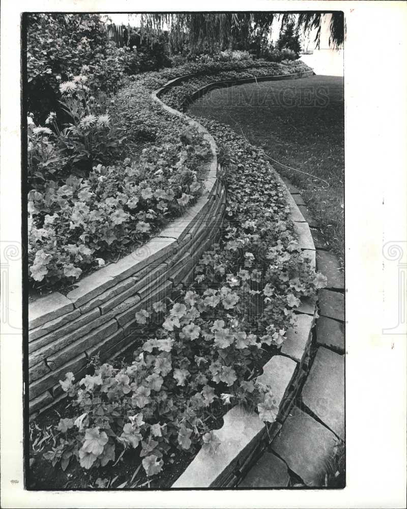 1981 Press Photo Whiteley Garden - Historic Images