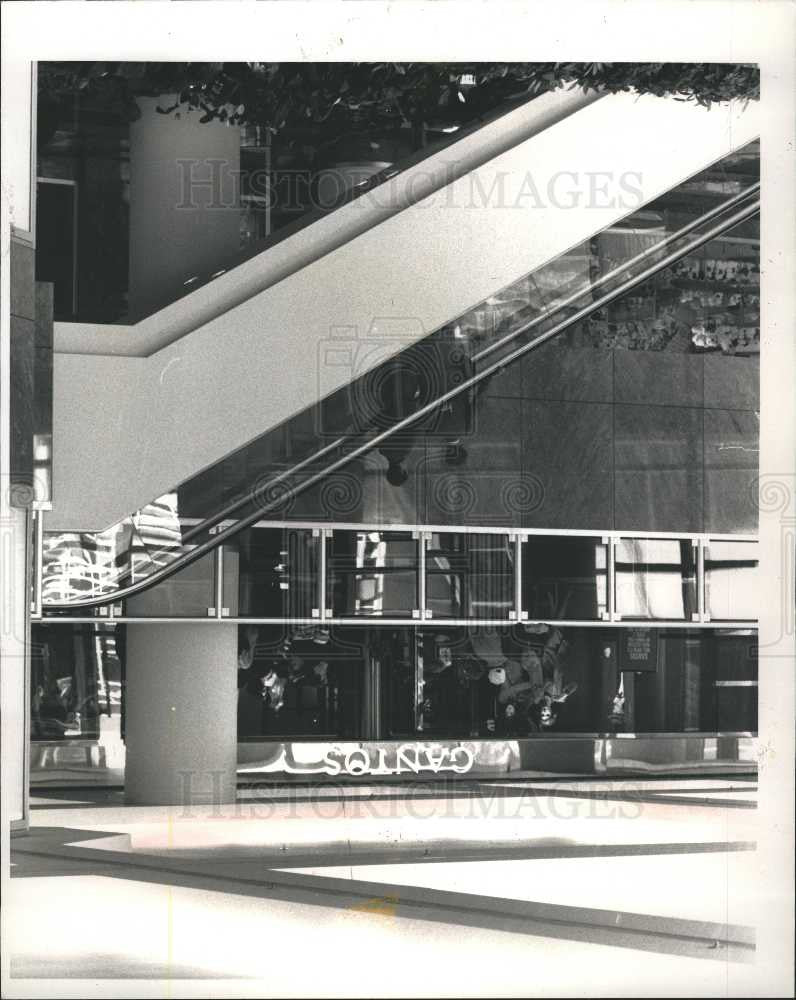 1989 Press Photo detroit renaissance center gantos - Historic Images