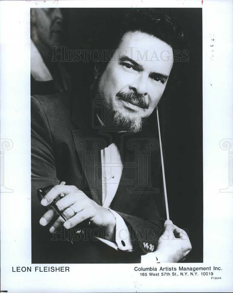1990 Press Photo Leon Fleisher conductor - Historic Images