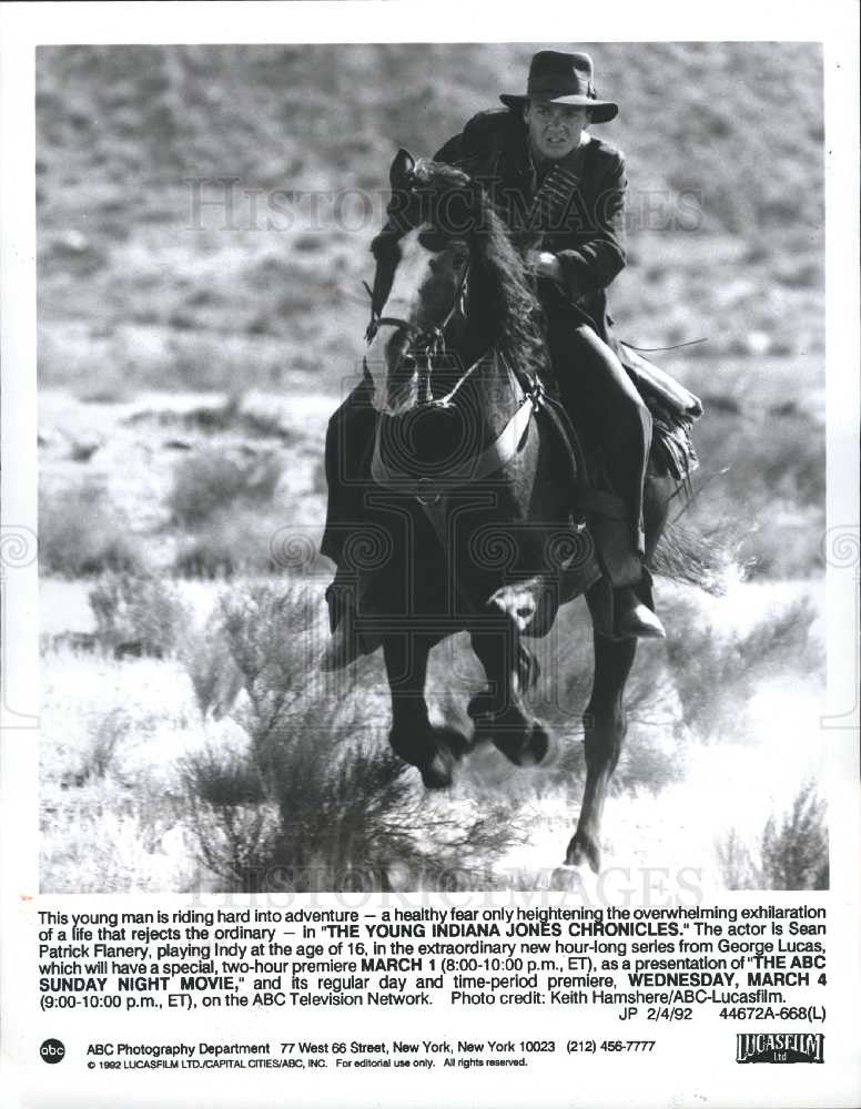 1992 Press Photo Sean Patrick Flanery American actor - Historic Images