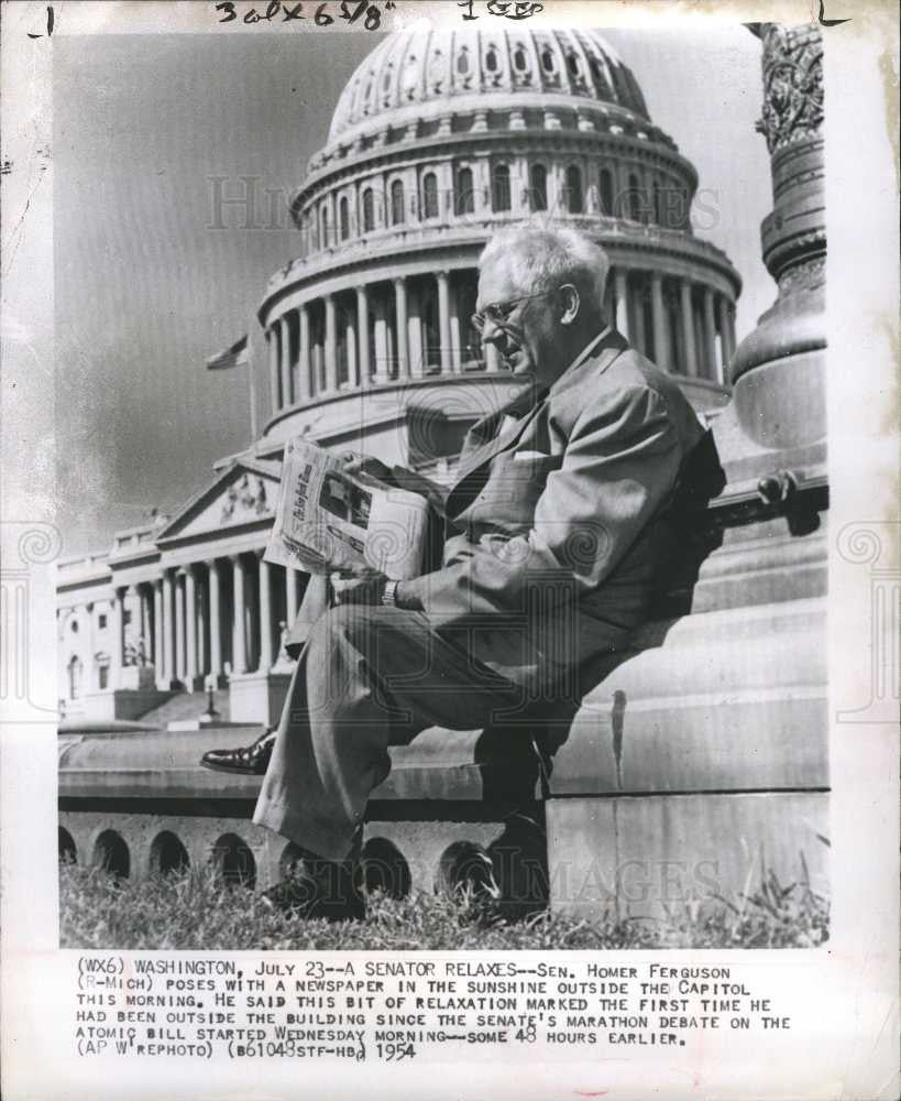 1954 Press Photo Sen. Homer Ferguson atomic bill - Historic Images