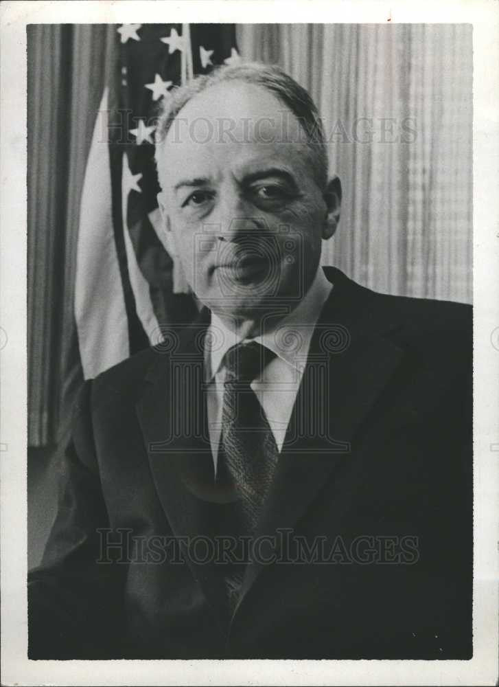 1984 Press Photo Arthur Flemming Secretary civil rights - Historic Images