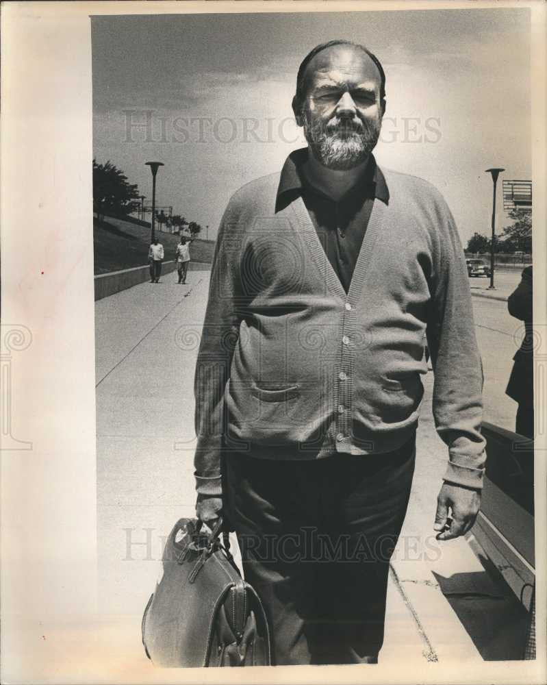 1976 Press Photo John Ehrlichman Nixon Watergate aide - Historic Images