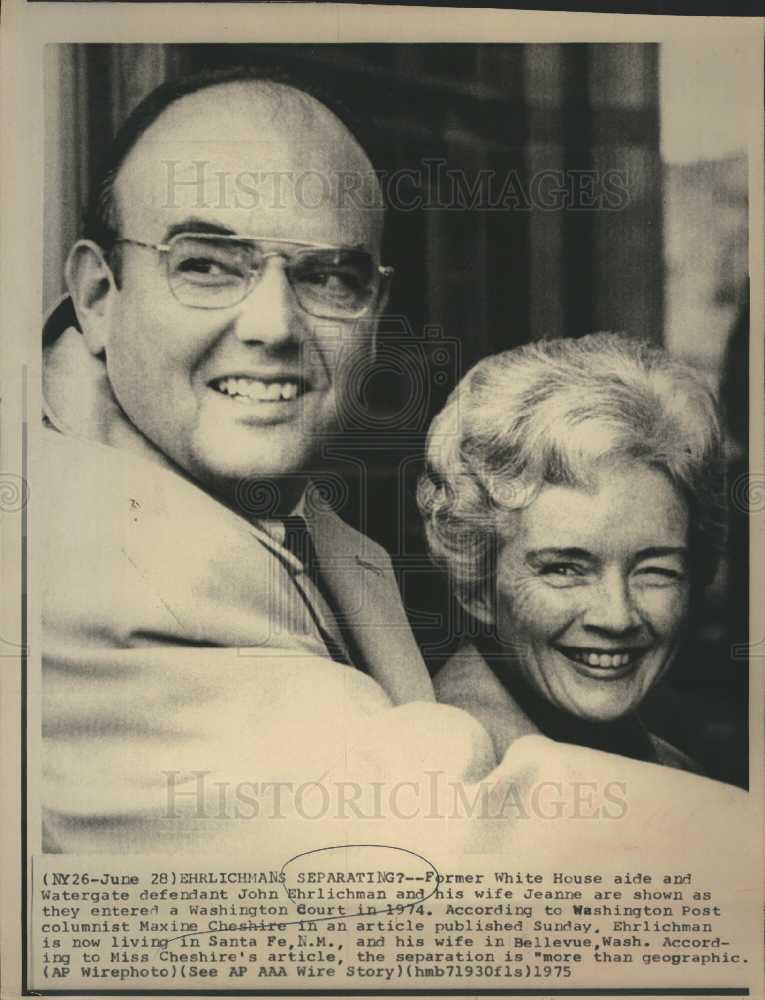 1975 Press Photo John Ehrlichman wife Jeanne Watergate - Historic Images