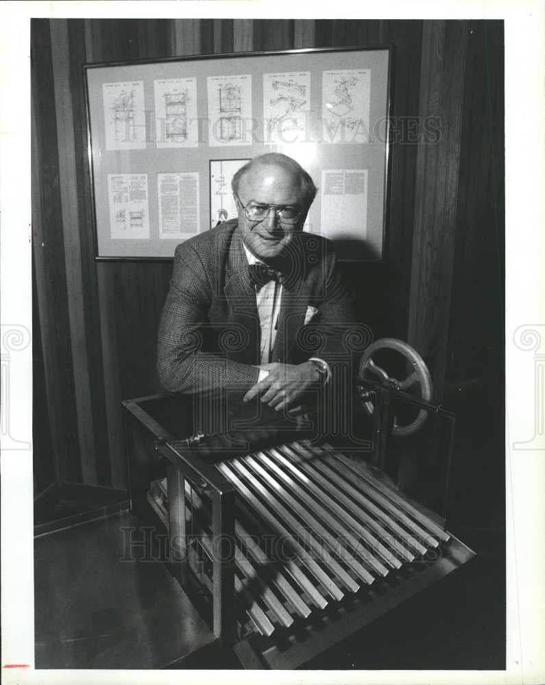 1992 Press Photo charles eisendrath grillworks michigan - Historic Images