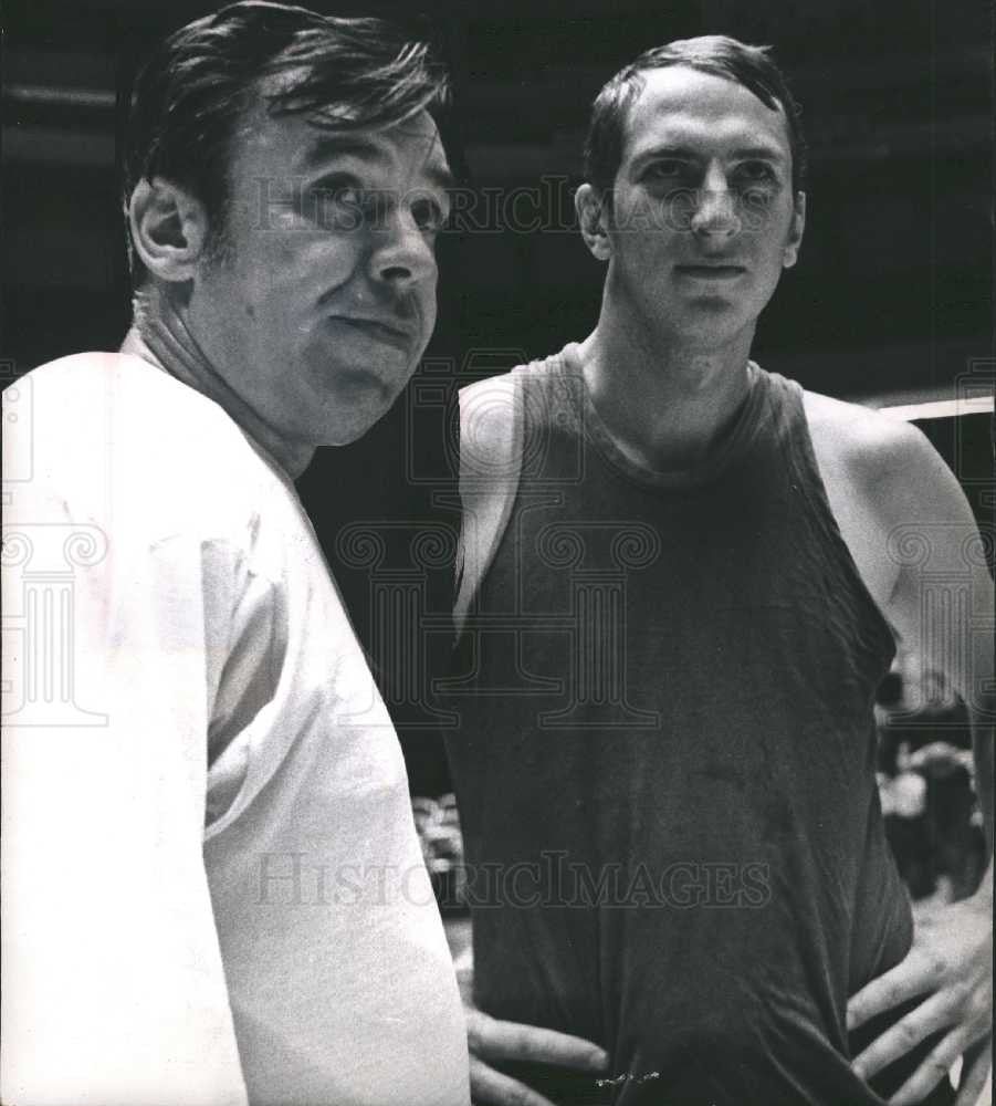 1969 Press Photo Detroit Pistons NBA Van Breda Kolff - Historic Images