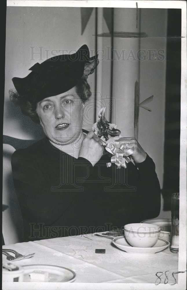 1940 Press Photo Social worker, Ms. Howell Van Auken - Historic Images