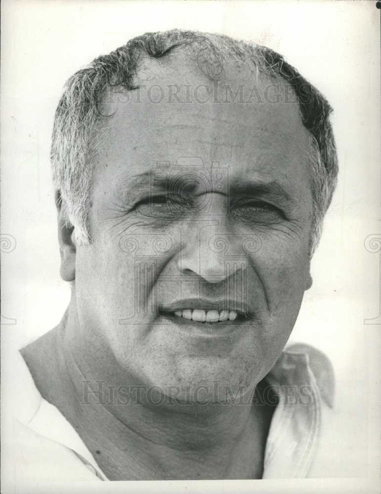 1982 Press Photo VIC TAYBACK, Actor - Historic Images