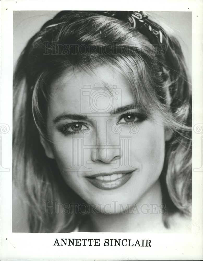 1987 Press Photo Annette Sinclair American actress - Historic Images