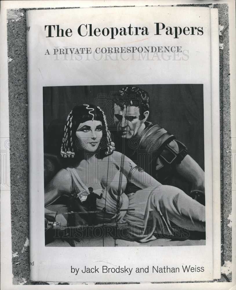 1963 Press Photo cleopatra papers, jack brodsky - Historic Images