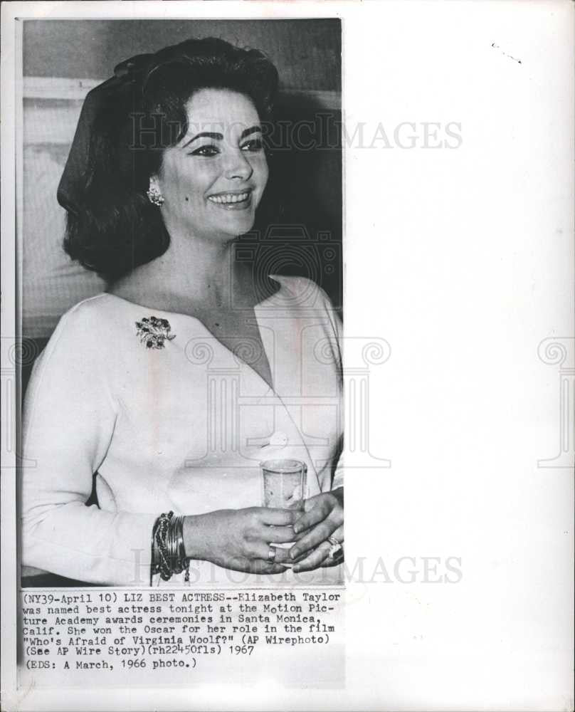 1967 Press Photo Elizabeth Taylor Virginia Woolf Oscar - Historic Images