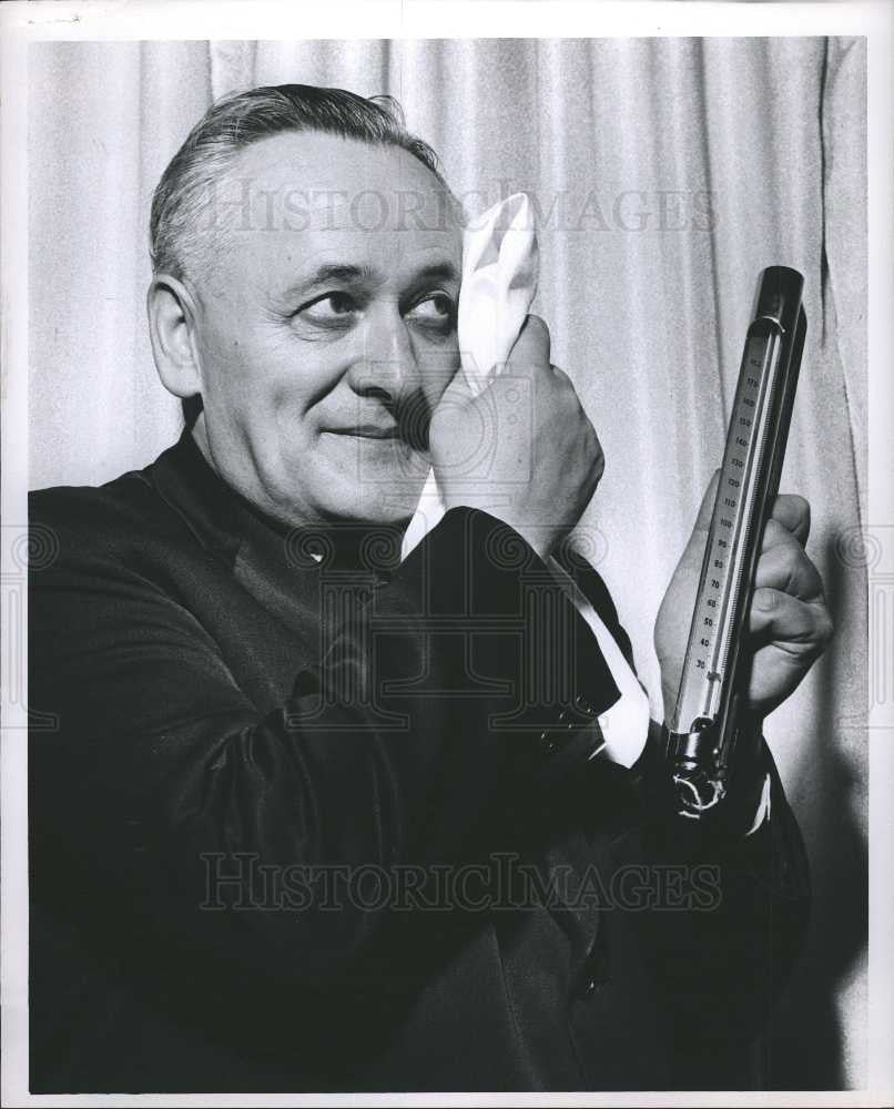1963 Press Photo Governor William Allen Egan - Historic Images