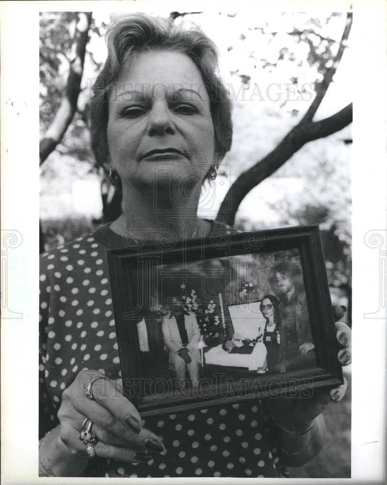 1991 Press Photo Helen Molnar - Historic Images