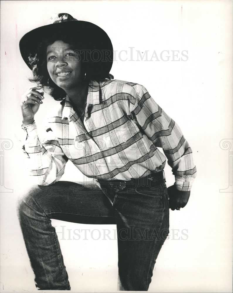 1988 Press Photo Gloria Taylor - Historic Images