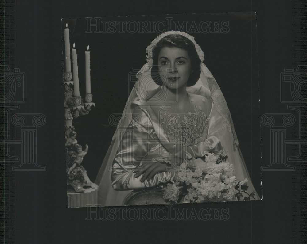 1950 Press Photo Mrs George E Bushnell Jr Betsy Whelden - Historic Images