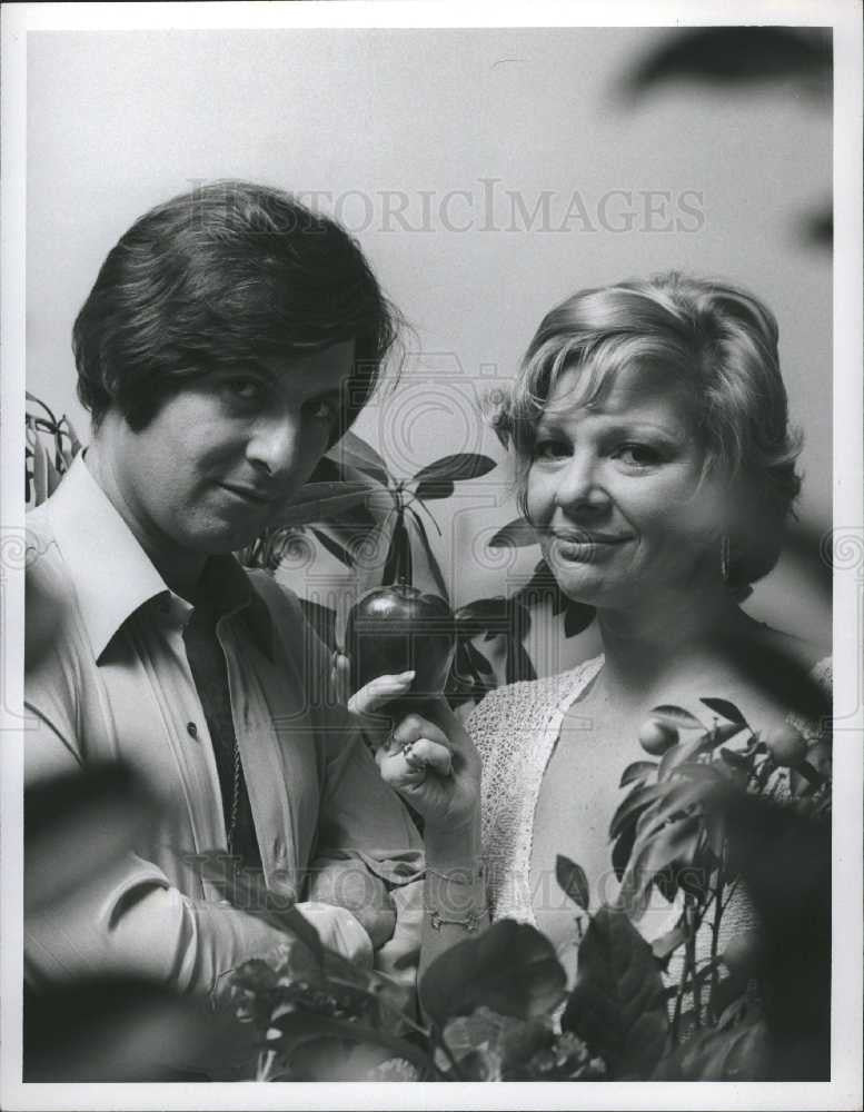 1974 Press Photo CBS - Historic Images