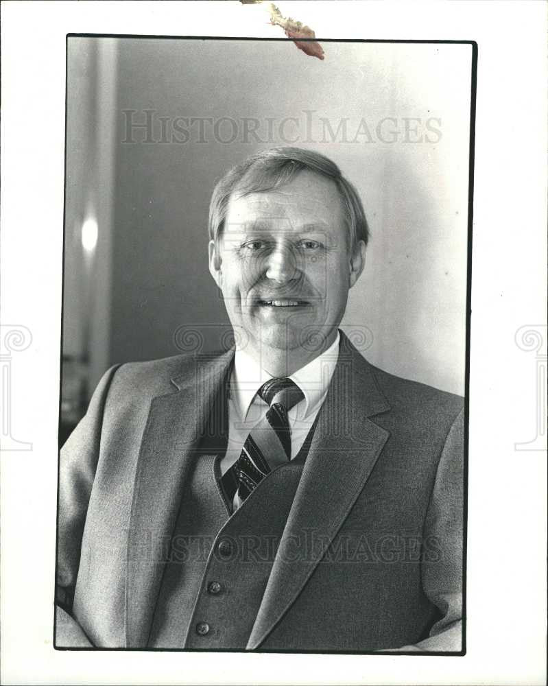1981 Press Photo Art Sippola Detroit Bank - Historic Images