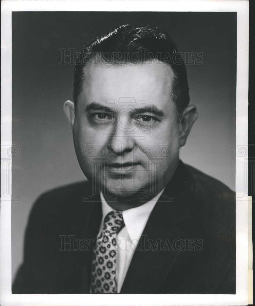 1957 Press Photo Sydney Skillman Studebaker-Packard VP - Historic Images