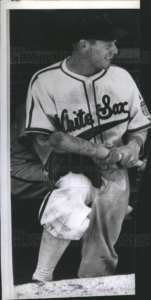 1942 Press Photo Harry Bud Sketchly White Sox - Historic Images