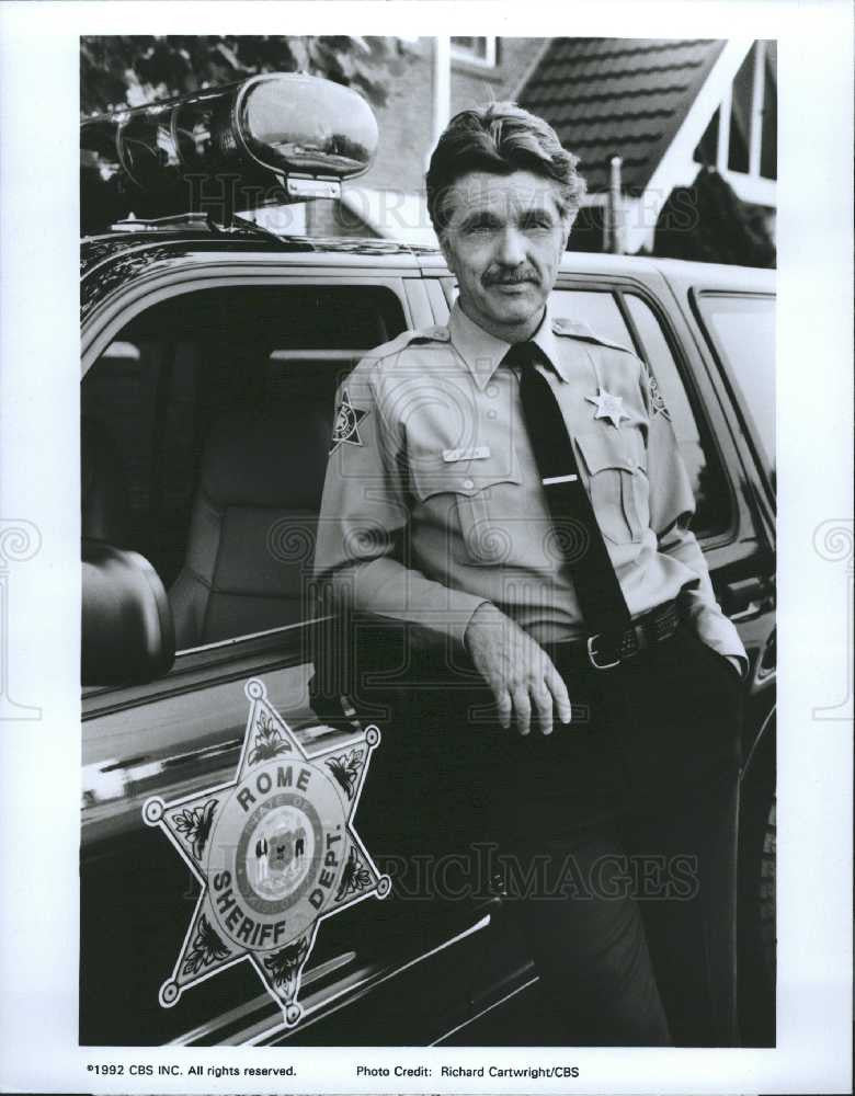 1992 Press Photo Tom Skerritt actor Picket Fences CBS - Historic Images