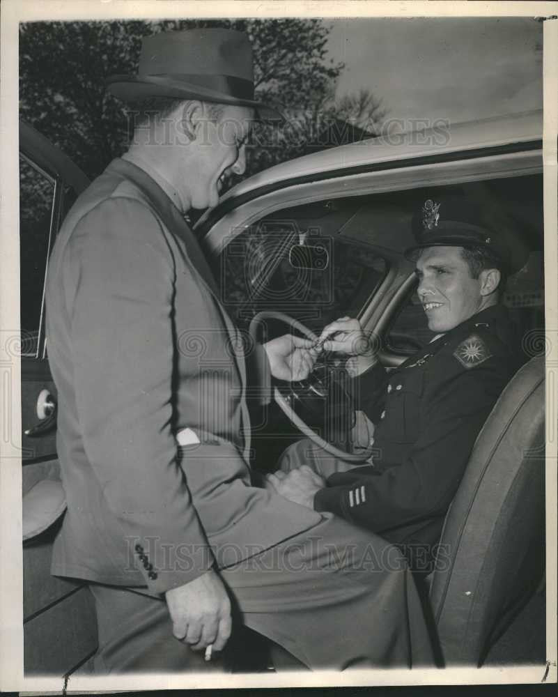 Press Photo Police - Historic Images
