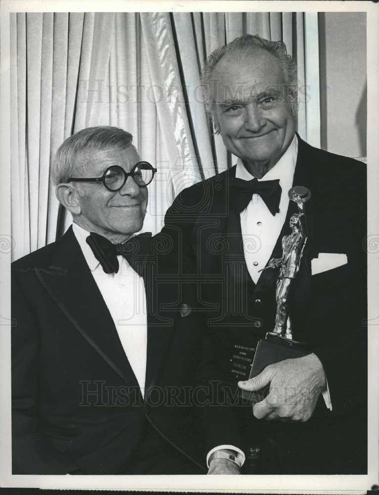 1980 Press Photo George Burns Red Skelton award show - Historic Images