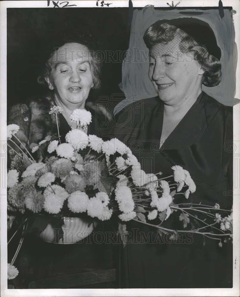 1950 Press Photo Mrs Owen Shelton 1950 - Historic Images