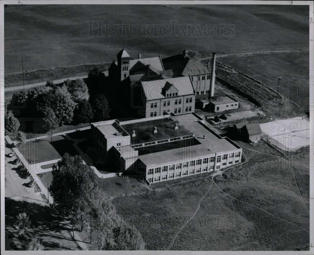1954 Press Photo Ferris Institute - Historic Images