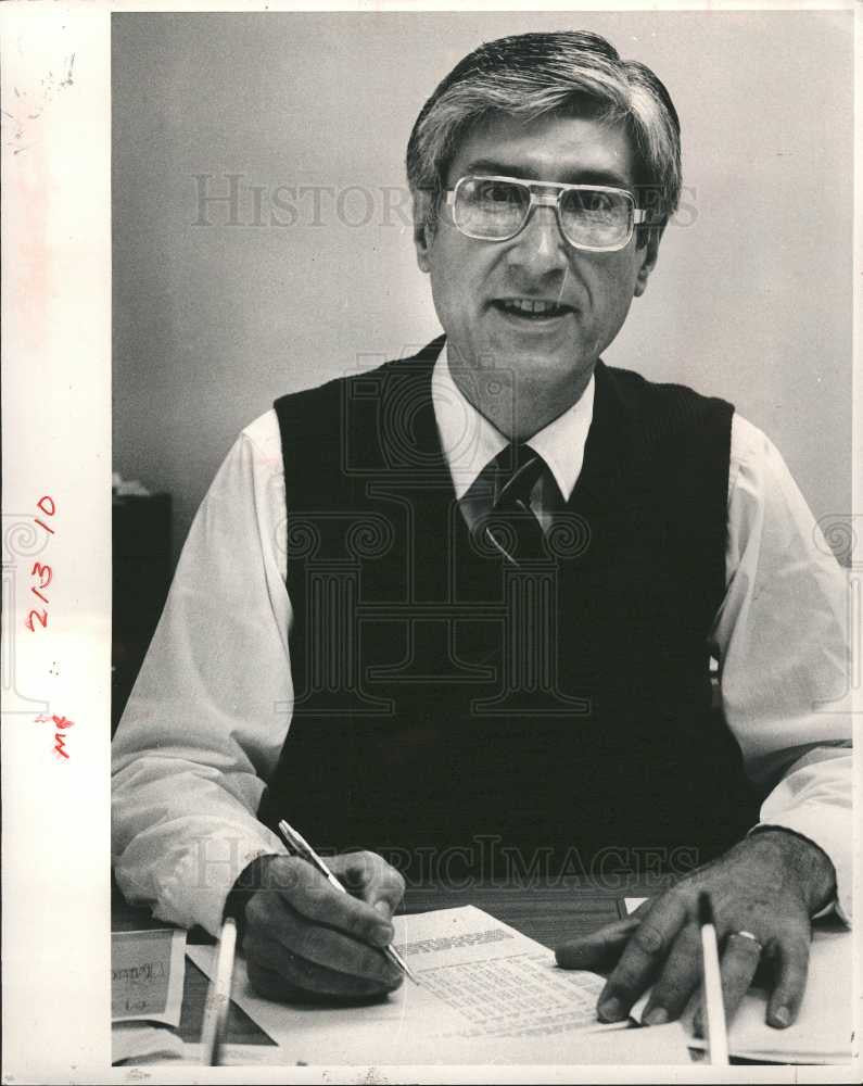 1986 Press Photo Bill Vance news director Channel 2 - Historic Images