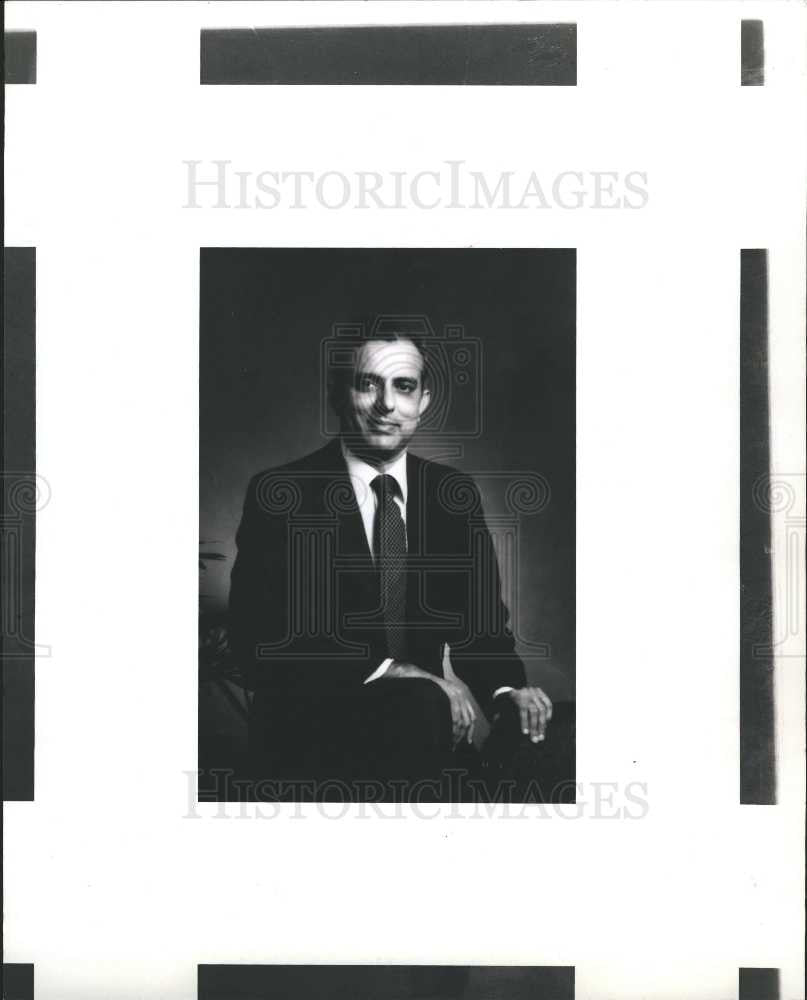 1990 Press Photo Joseph Colaco - Historic Images