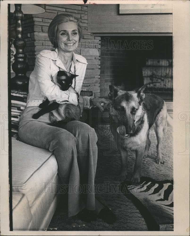 1974 Press Photo pets celebrities - Historic Images