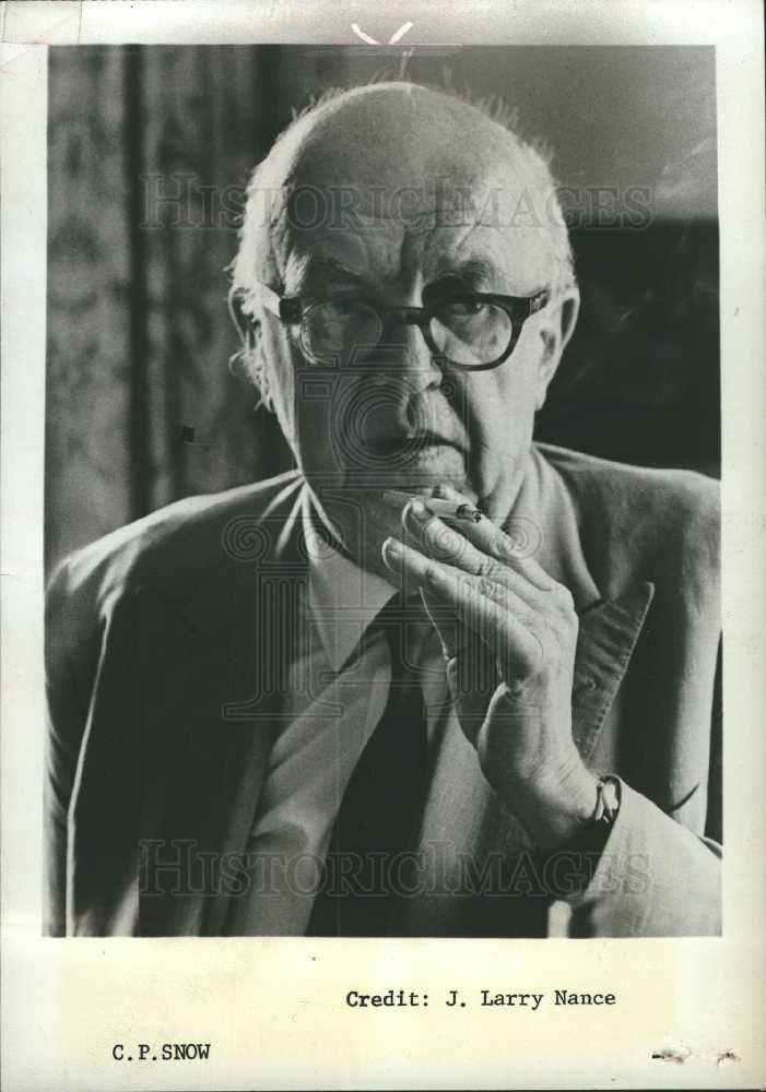 1977 Press Photo Charles Percy Snow English physicist - Historic Images