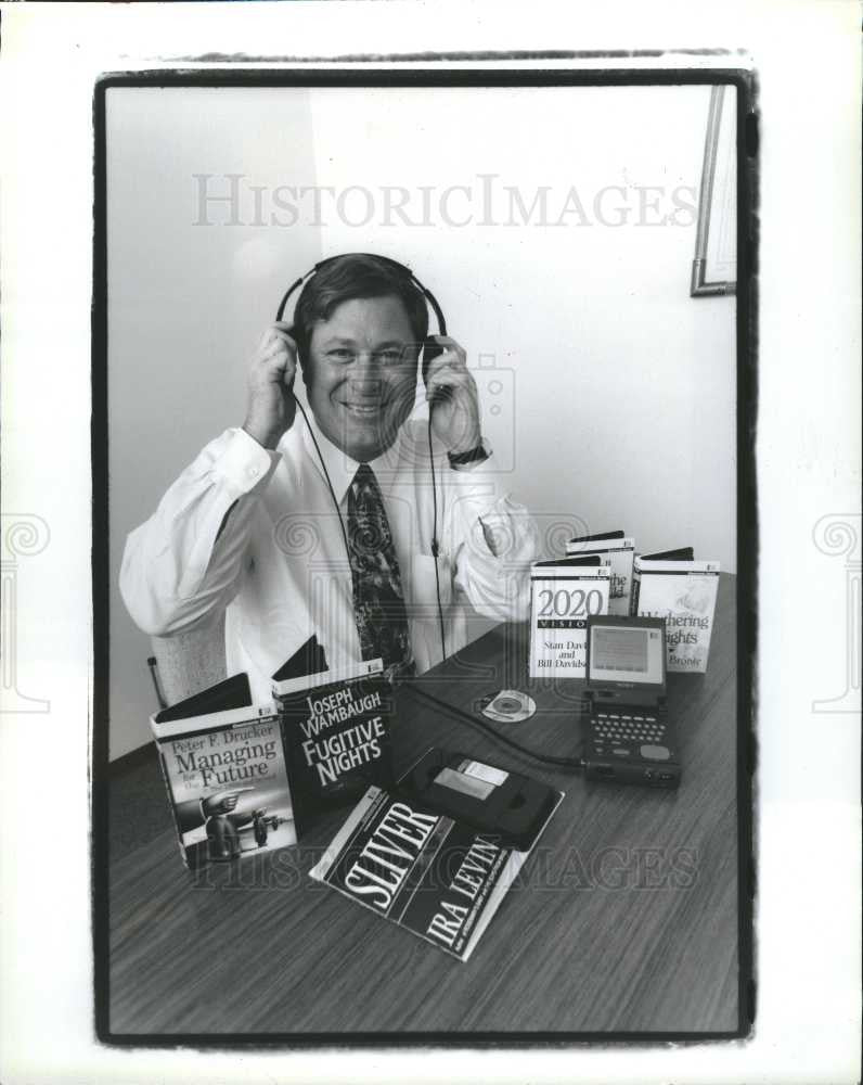 1997 Press Photo R. Michael Snoderass - Historic Images