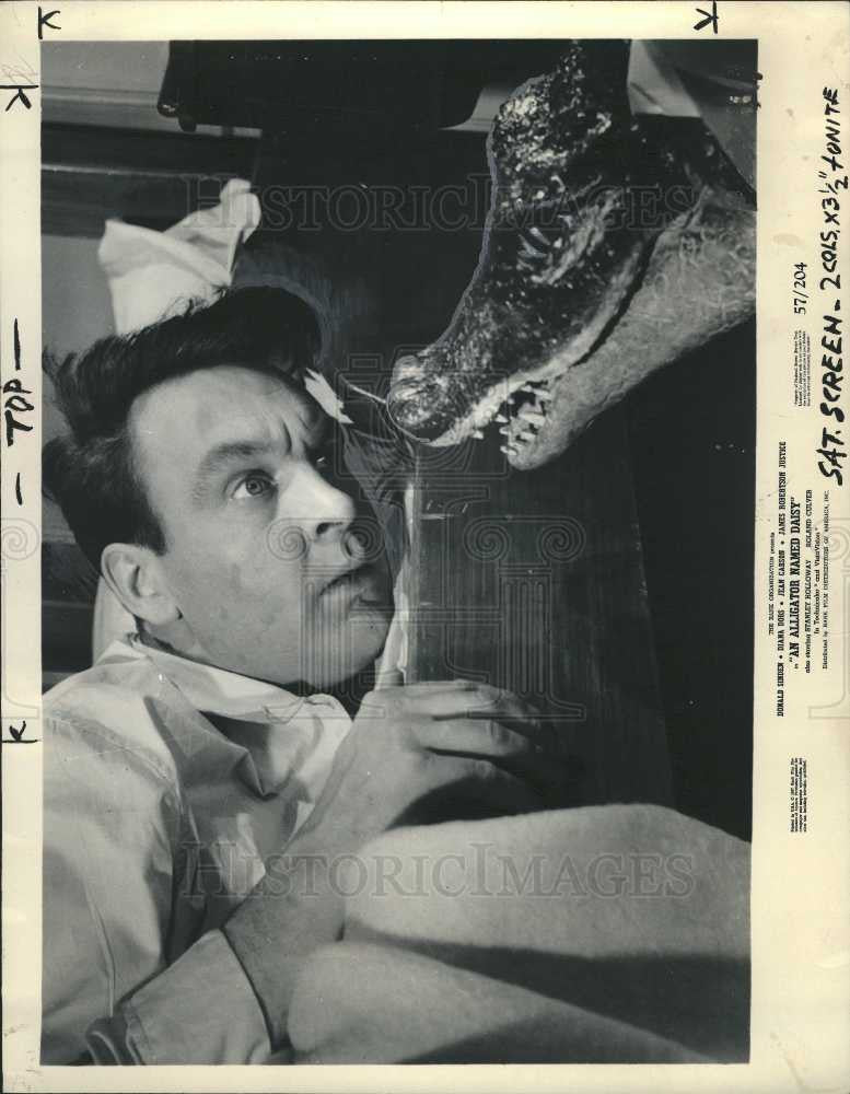1959 Press Photo Donald Alfred Sinden English actor - Historic Images