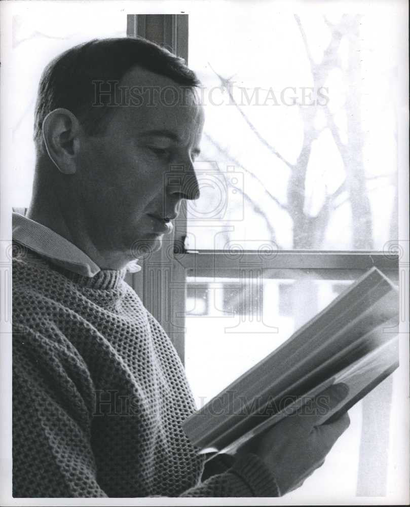 1961 Press Photo vern sneider american novelist - Historic Images