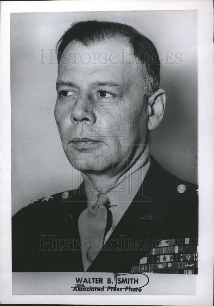 1946 Press Photo WalterSmith United States Army General - Historic Images