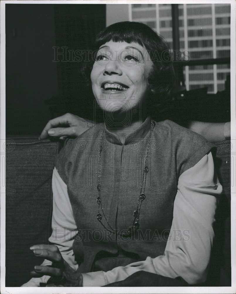 1967 Press Photo Imogene Coca comedian actress - Historic Images