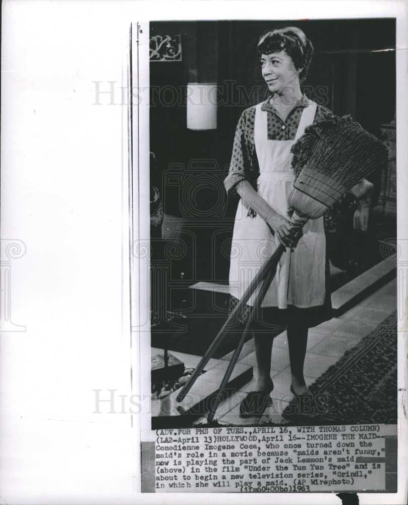 1963 Press Photo Imogene Coca maid role comedienne - Historic Images